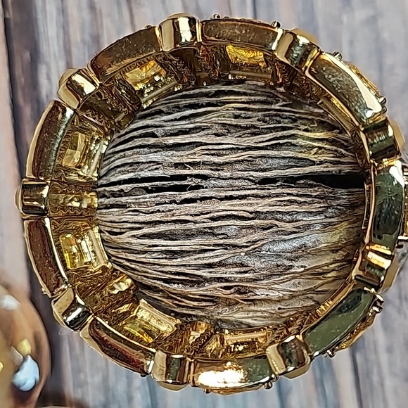 NEW GOLD TONE AMBER STONE STRETCH FASHION BRACELET - Picture 2 of 7